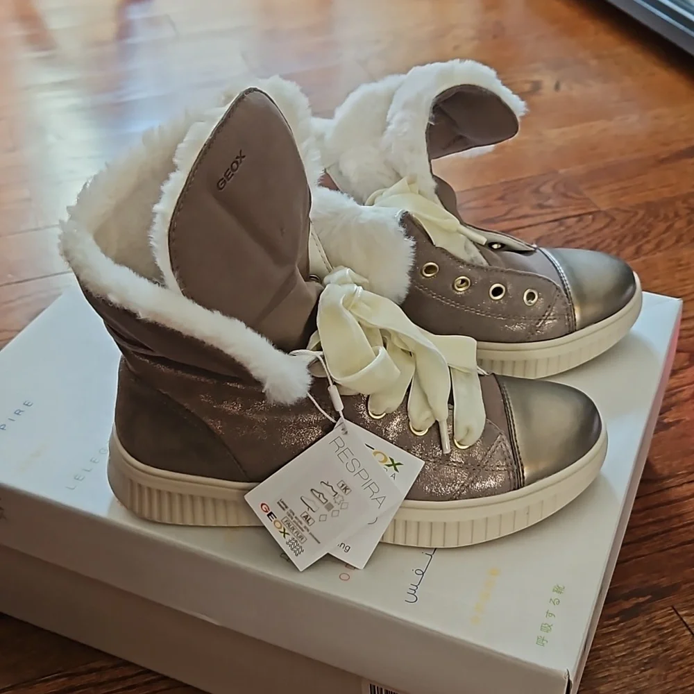Brand new Geox Discomix booties size 35 eu